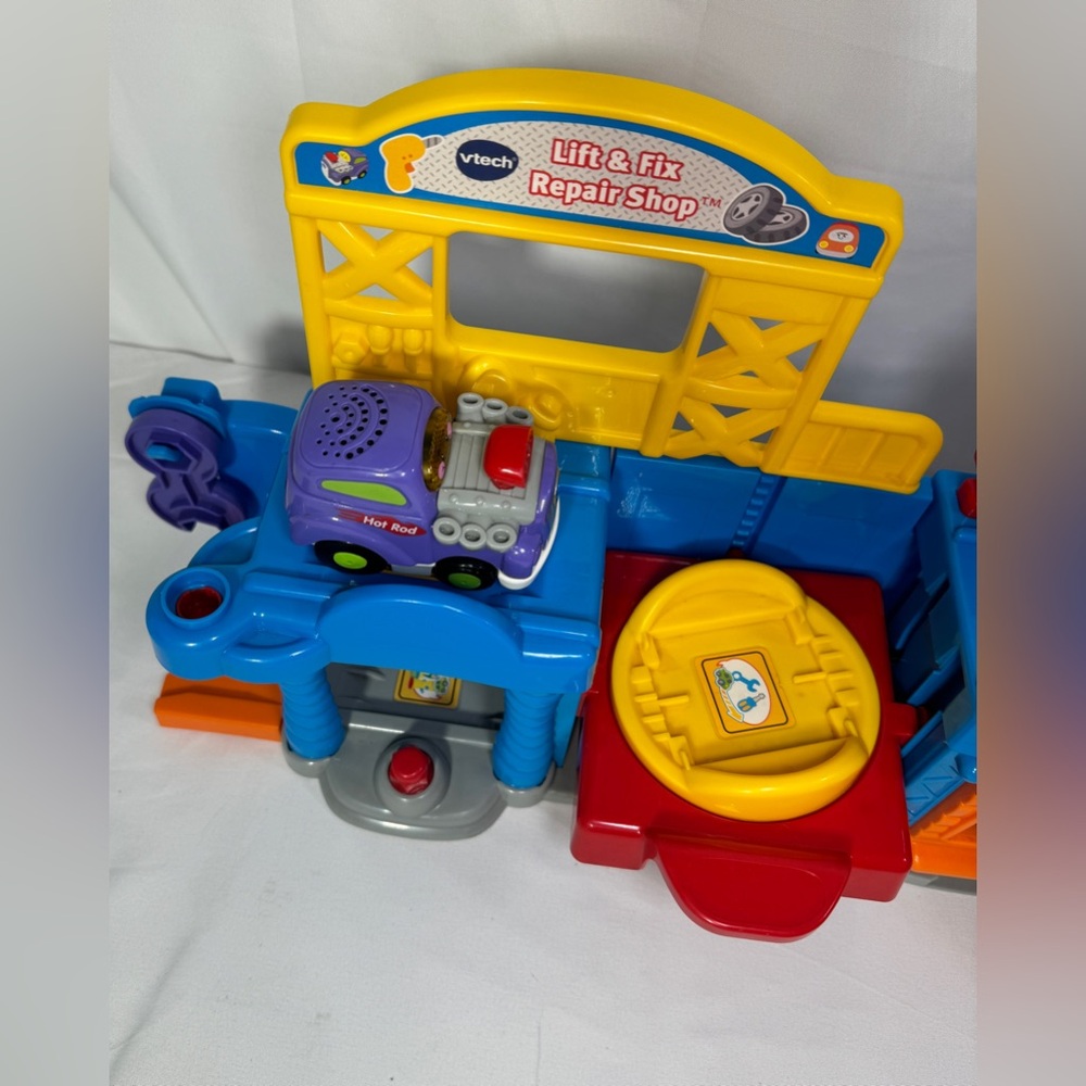 Vtech Go Go Smart Wheels Lift & Fix Repair Shop Toy Auto Repair Shop Playset - Picture 5 of 13